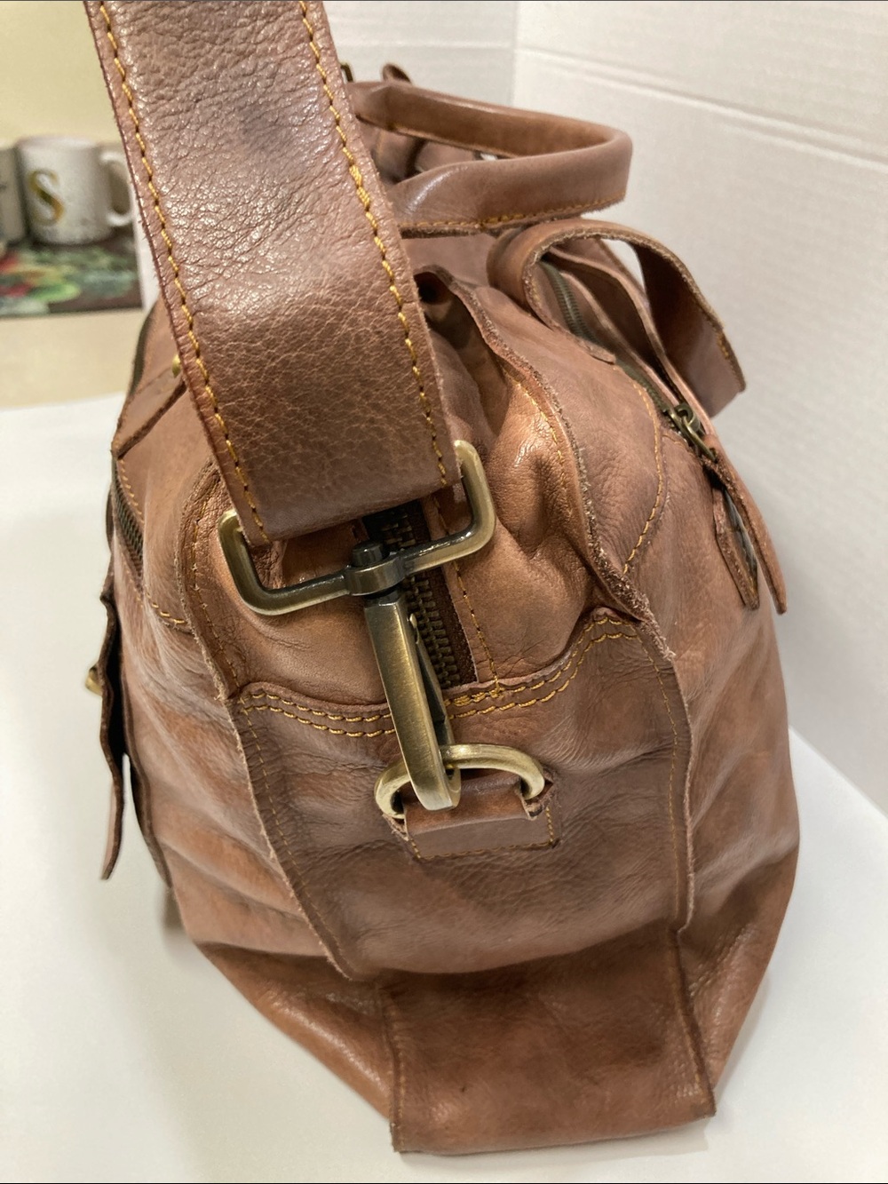 CARBON 2 COBALT distressed leather tote-bag Classic Brown Leather Satchel Bag - Picture 3 of 16